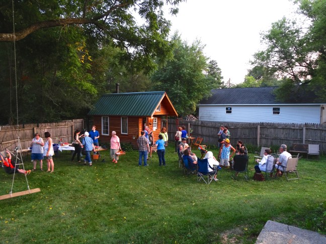 20140809sa-tinyhouseiowacity-event-photo-by-greg-johnson-DSC06289-enhanced